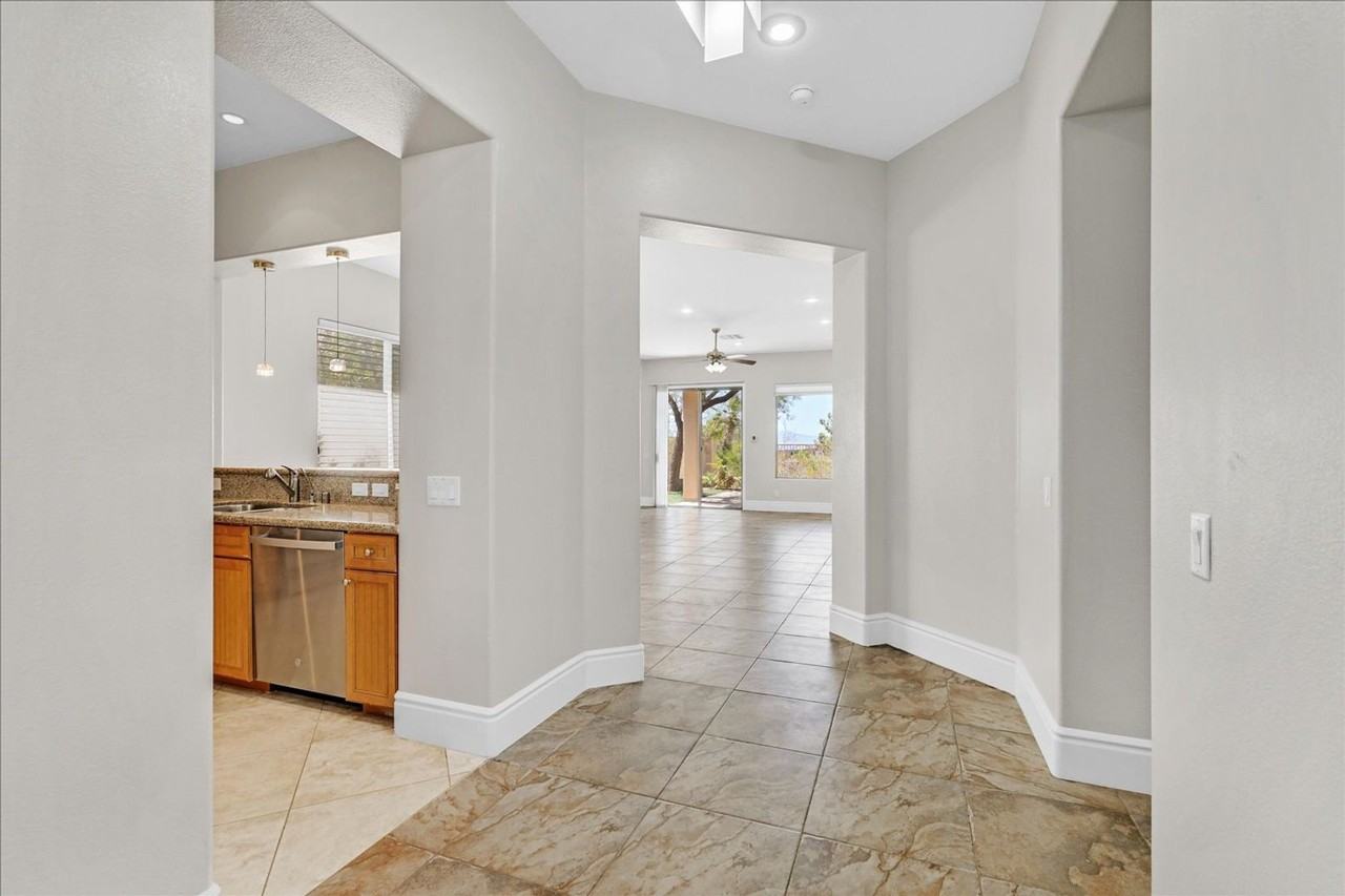 34 Hunt Valley Trl - Photo 3 of 28