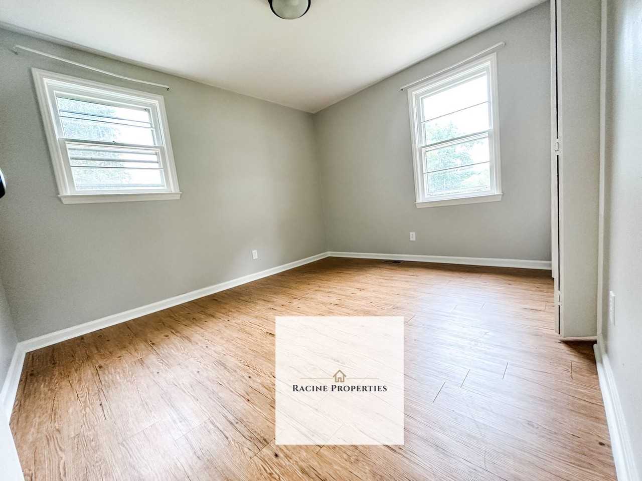 400 Meadow Road - Photo 3 of 10