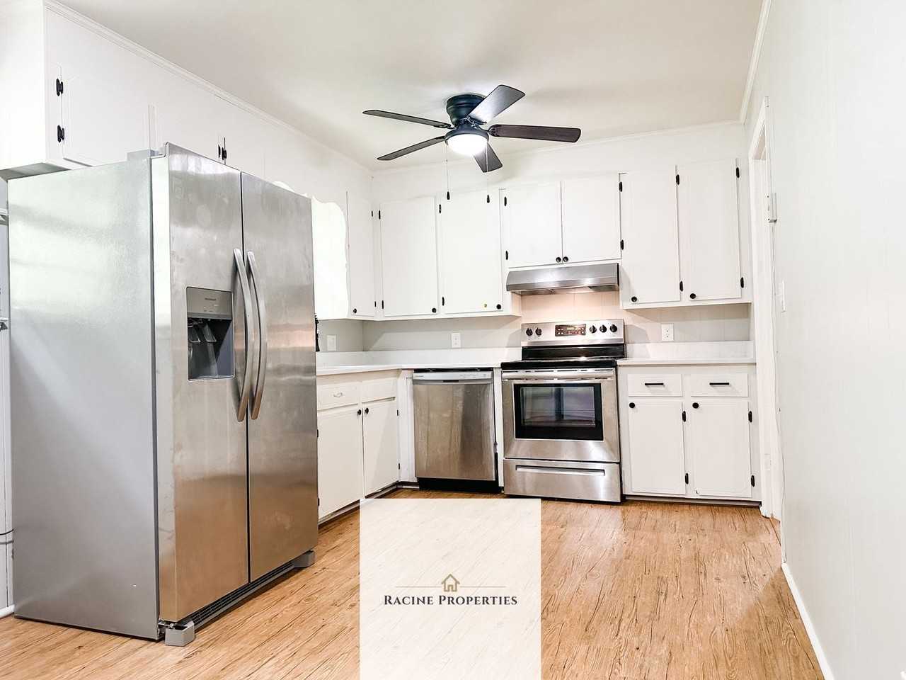 400 Meadow Road - Photo 7 of 10