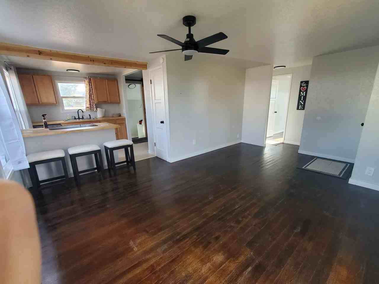 137 Northeast Flagg Street - Photo 3 of 13