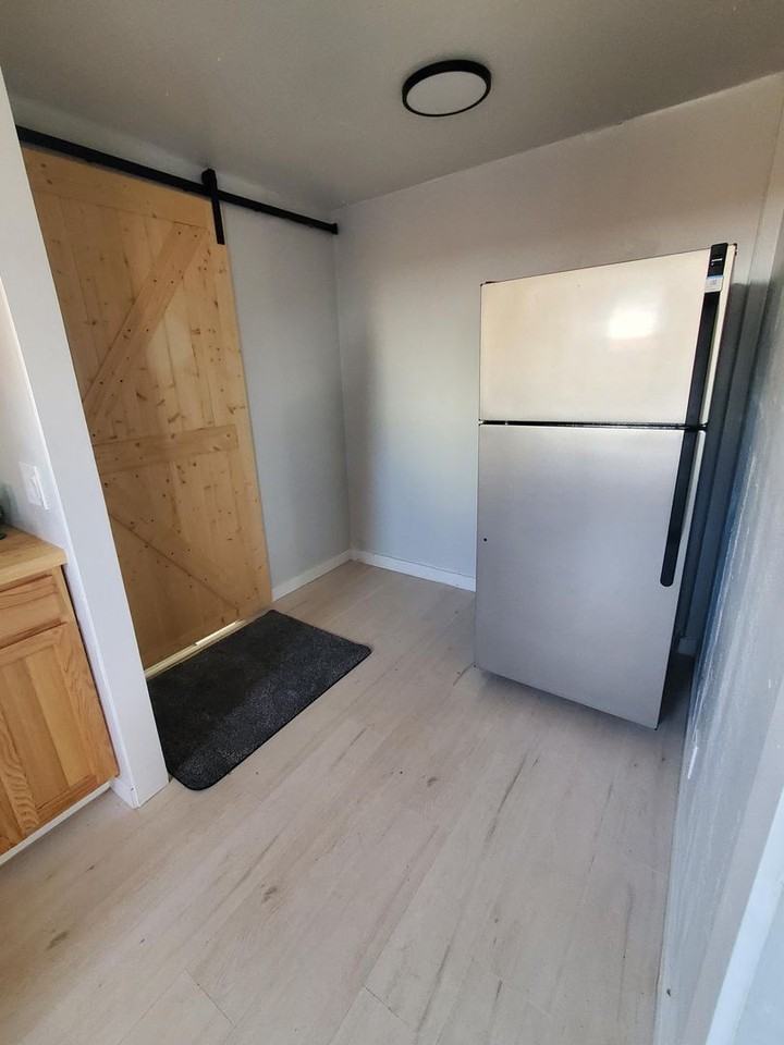 137 Northeast Flagg Street - Photo 6 of 13