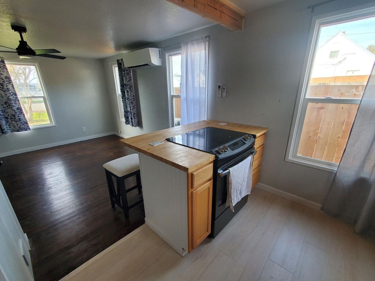 137 Northeast Flagg Street - Photo 7 of 13