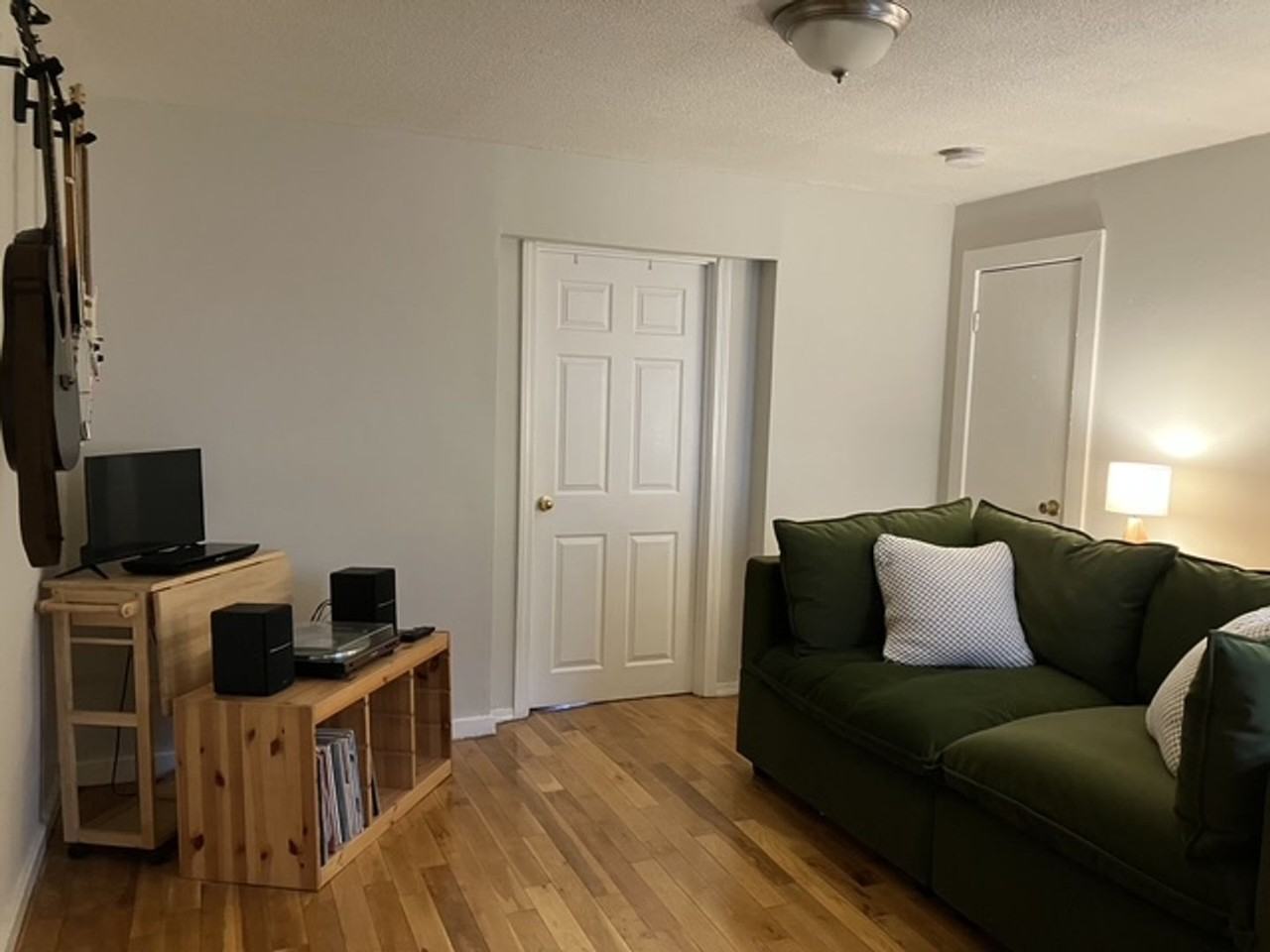 259 Bennington Street - Photo 7 of 12