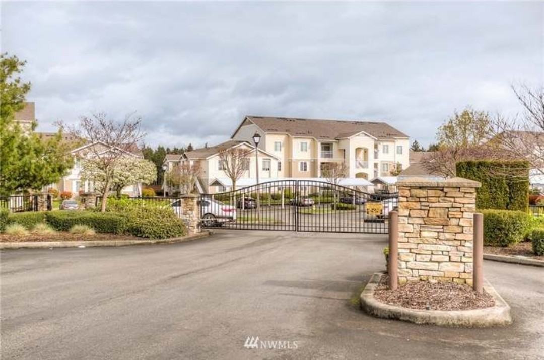 10109 186th St E #249 - Photo 3 of 13