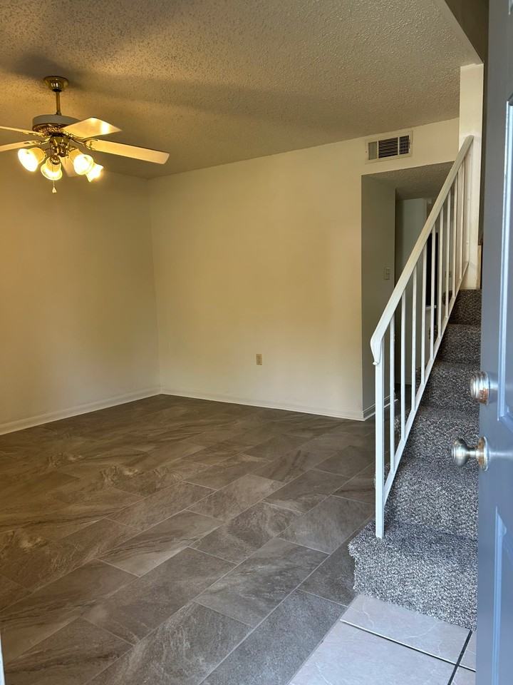 1535 Savannah Dr #1535 - Photo 2 of 8