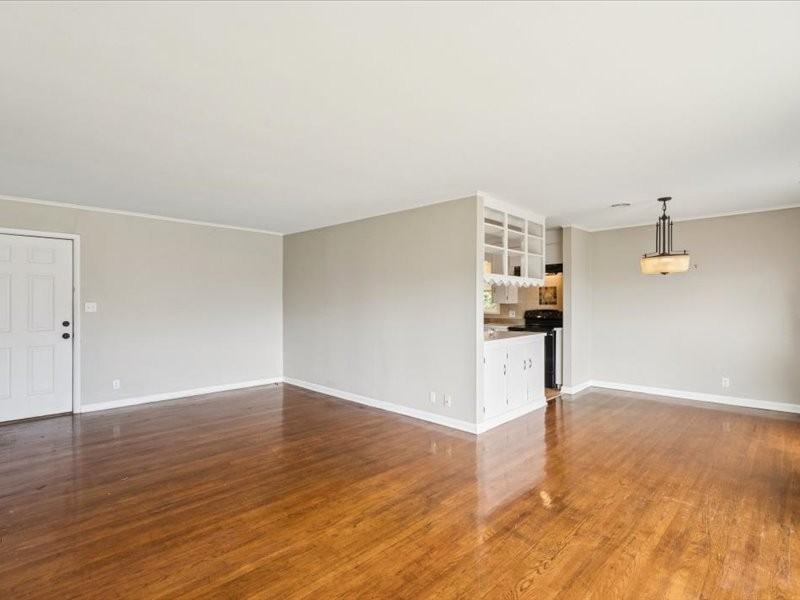 2607 S Maplewood Ave #NA - Photo 4 of 26