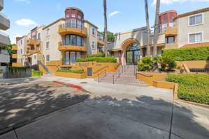 featured image of 15506 Moorpark Street