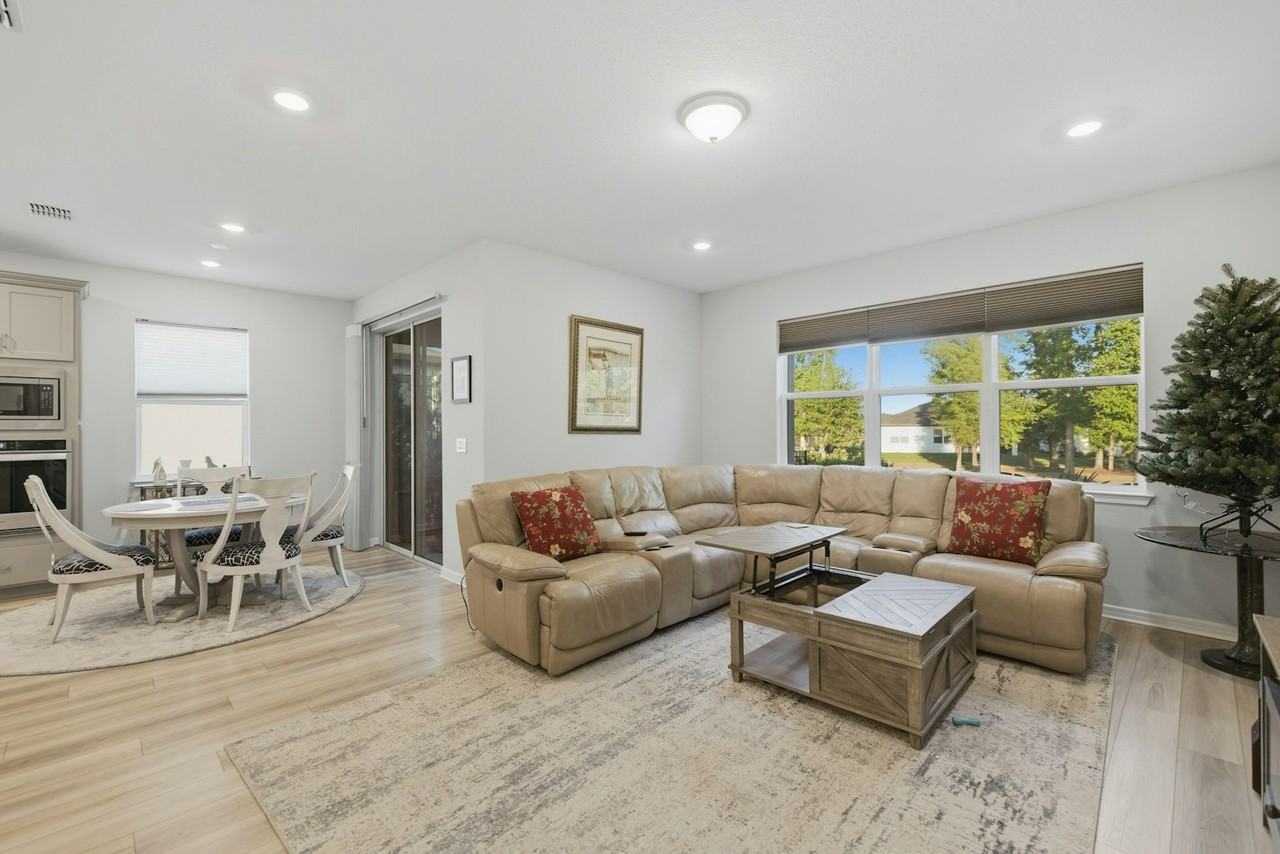 5584 Southwest 85th Avenue Road - Photo 7 of 29