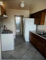 1023 East 12th Street, Unit Unit 3 - Photo 1 of 1