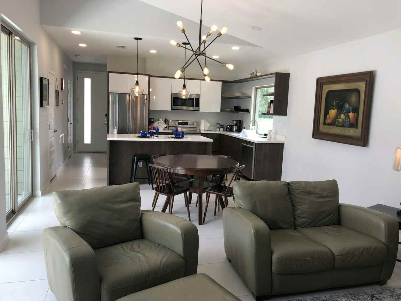 6314 Guinevere Drive - Photo 6 of 31