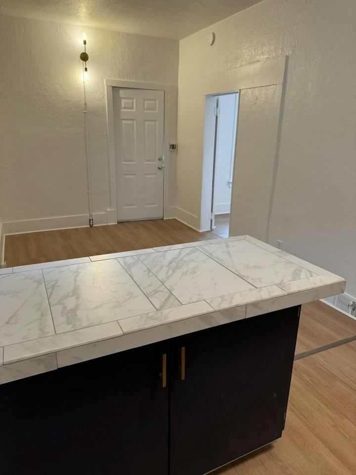 2203 West Mallon Avenue, Unit 1 - Photo 5 of 23