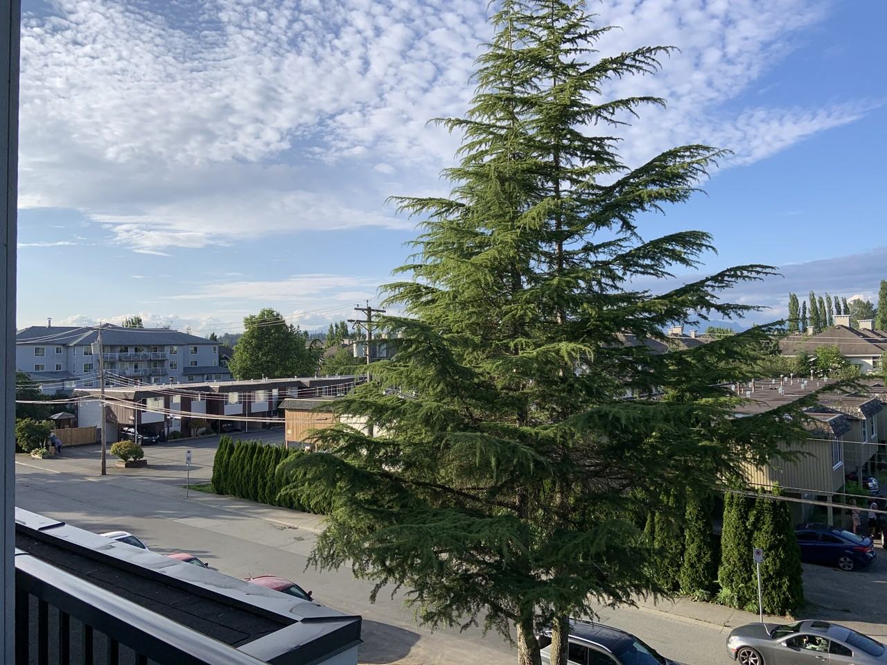 20686 Eastleigh Cres #301 - Photo 2 of 11