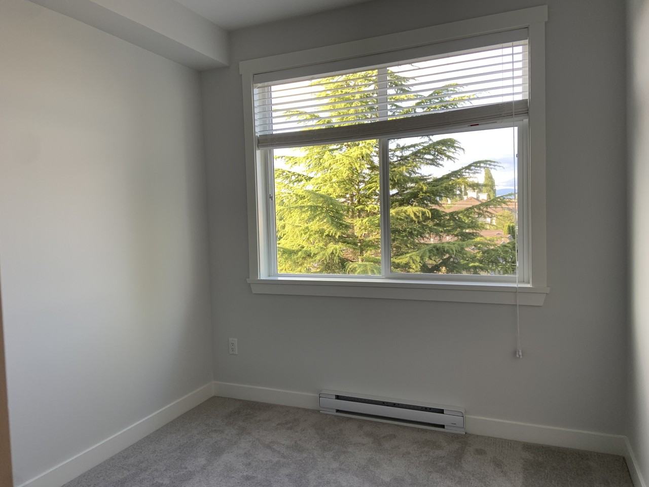 20686 Eastleigh Cres #301 - Photo 5 of 11