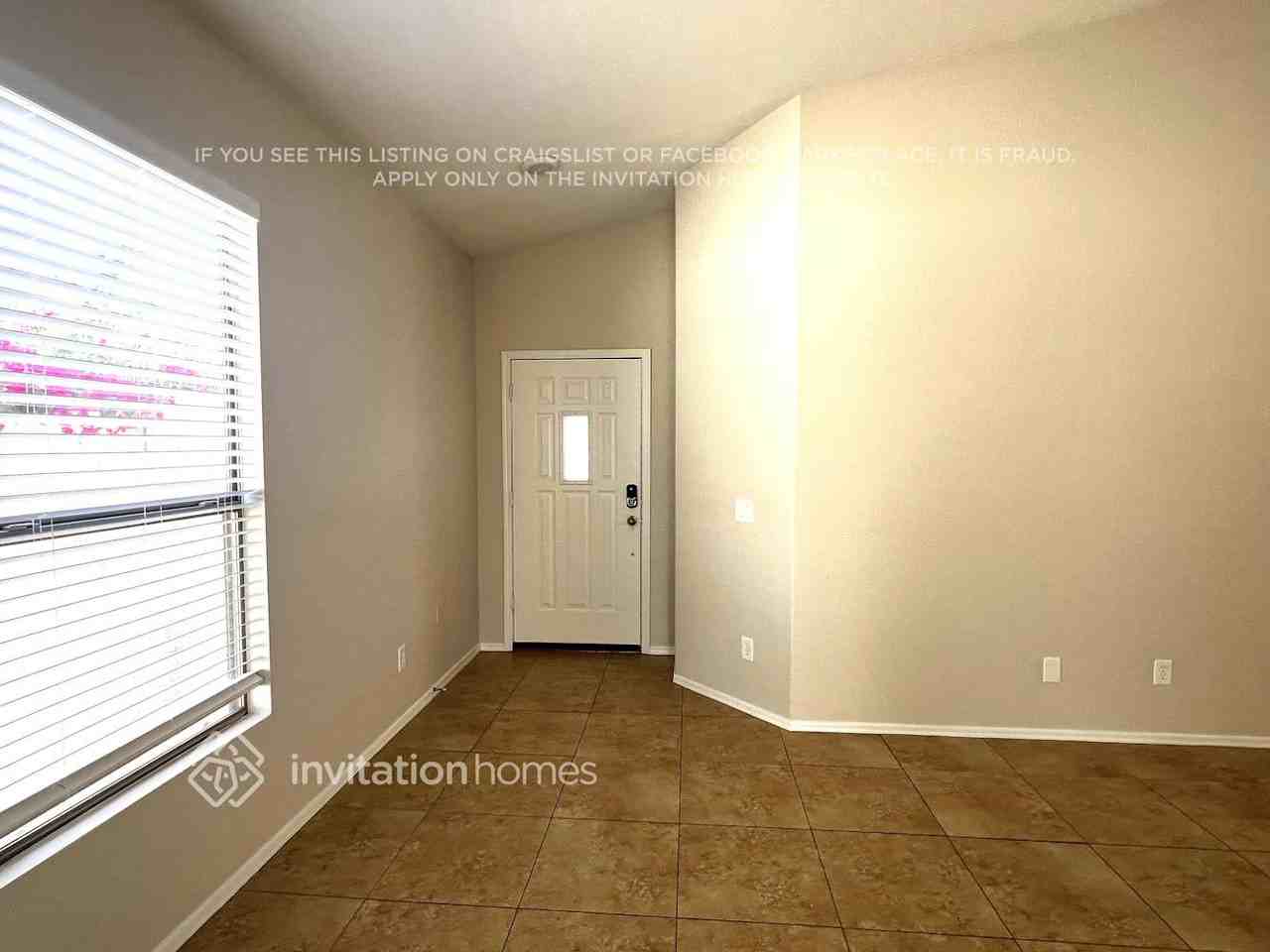 8226 East Plata Avenue - Photo 2 of 13