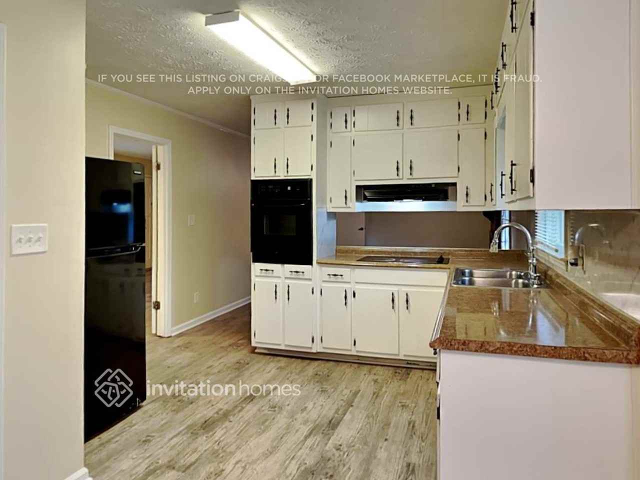 5295 Corinth Cir - Photo 6 of 17