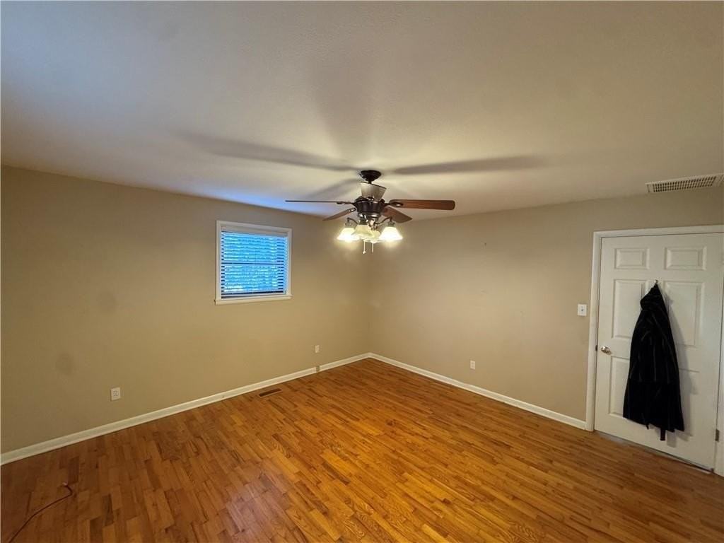 718 E Debra Dr - Photo 3 of 23