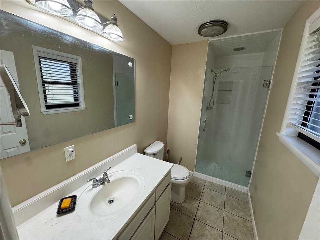 718 E Debra Dr - Photo 4 of 23