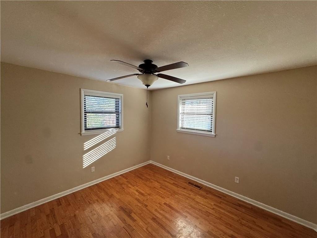 718 E Debra Dr - Photo 6 of 23