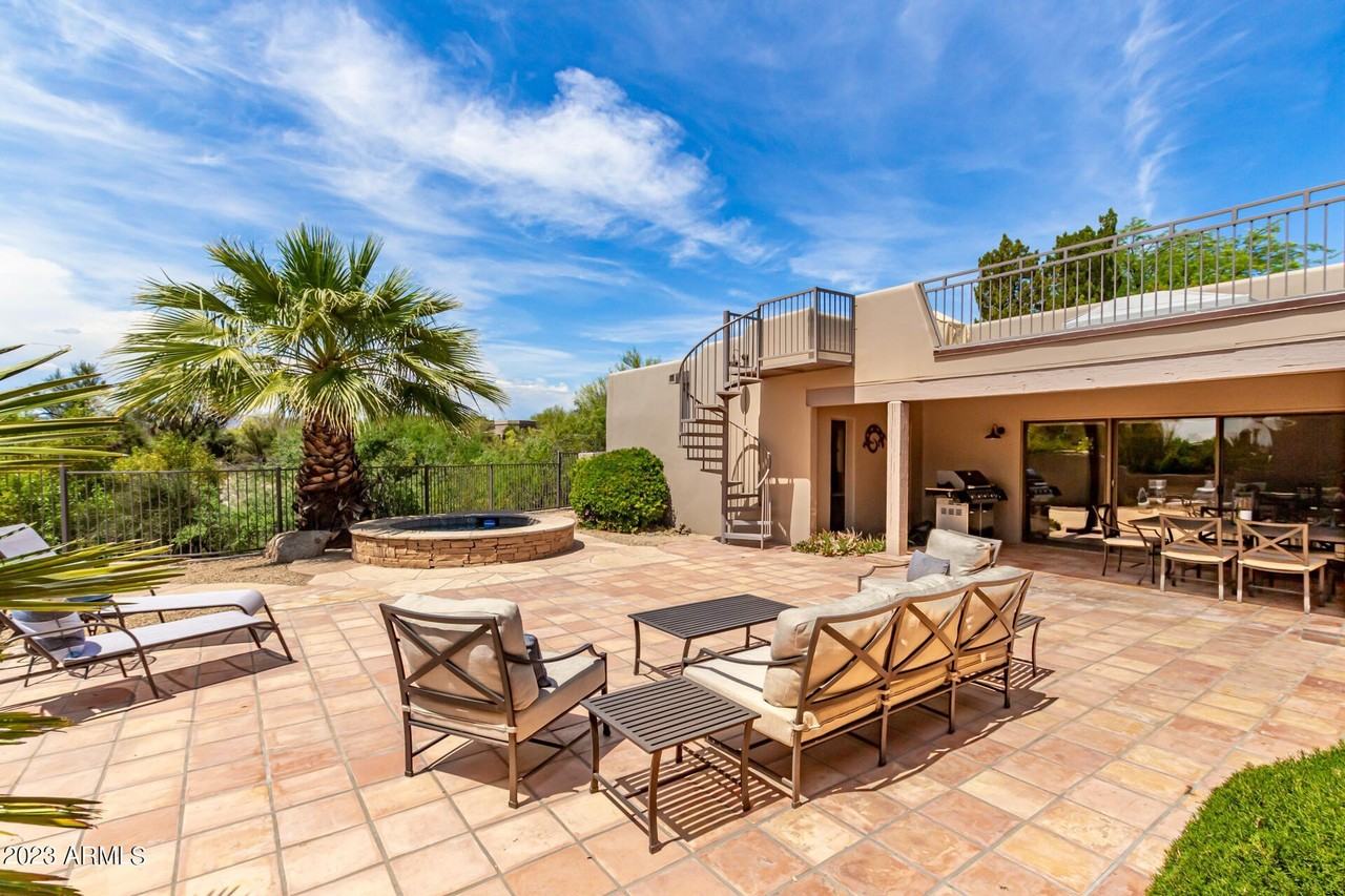 1063 Boulder Drive - Photo 4 of 50