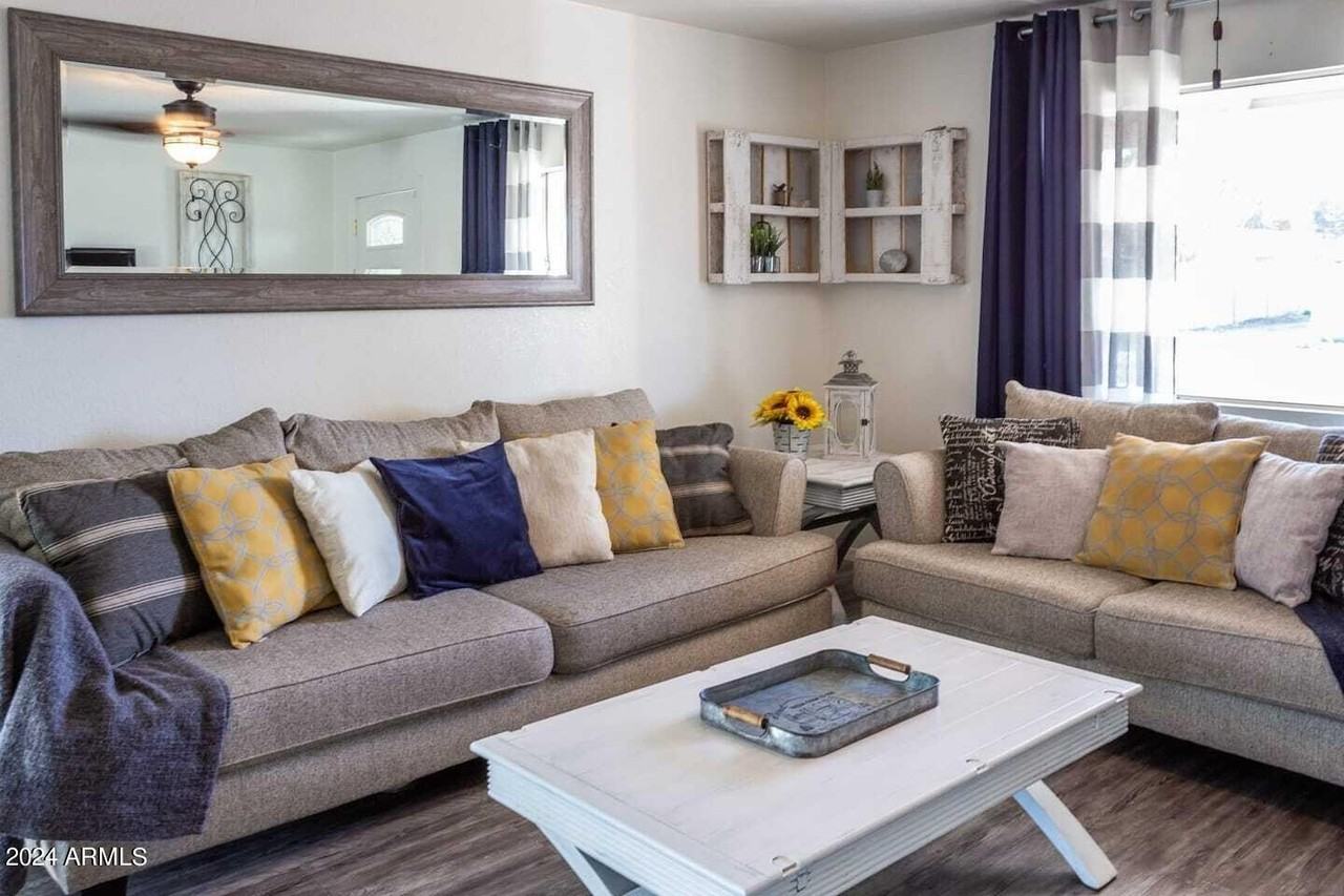 423 North 73rd Place - Photo 5 of 28