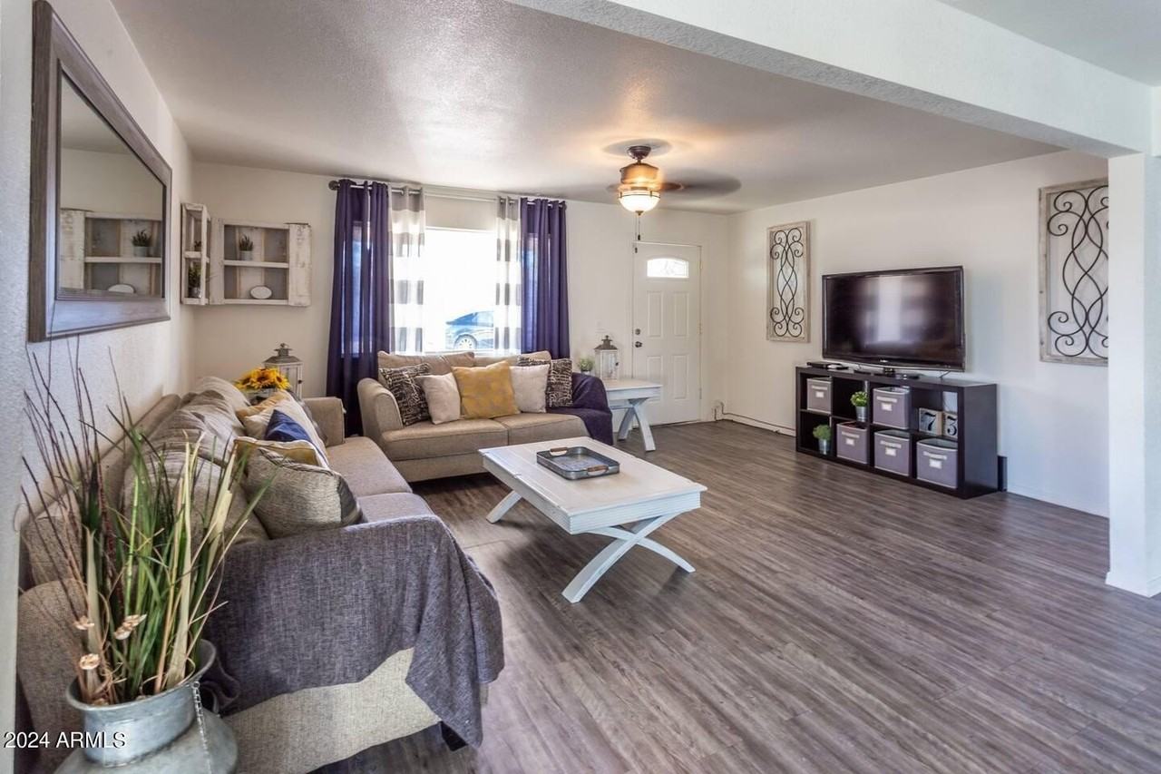 423 North 73rd Place - Photo 6 of 28