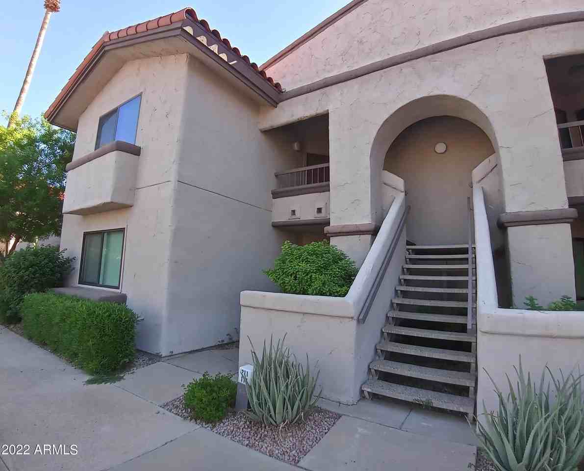 9465 N 92nd St #111 - Photo 2 of 28