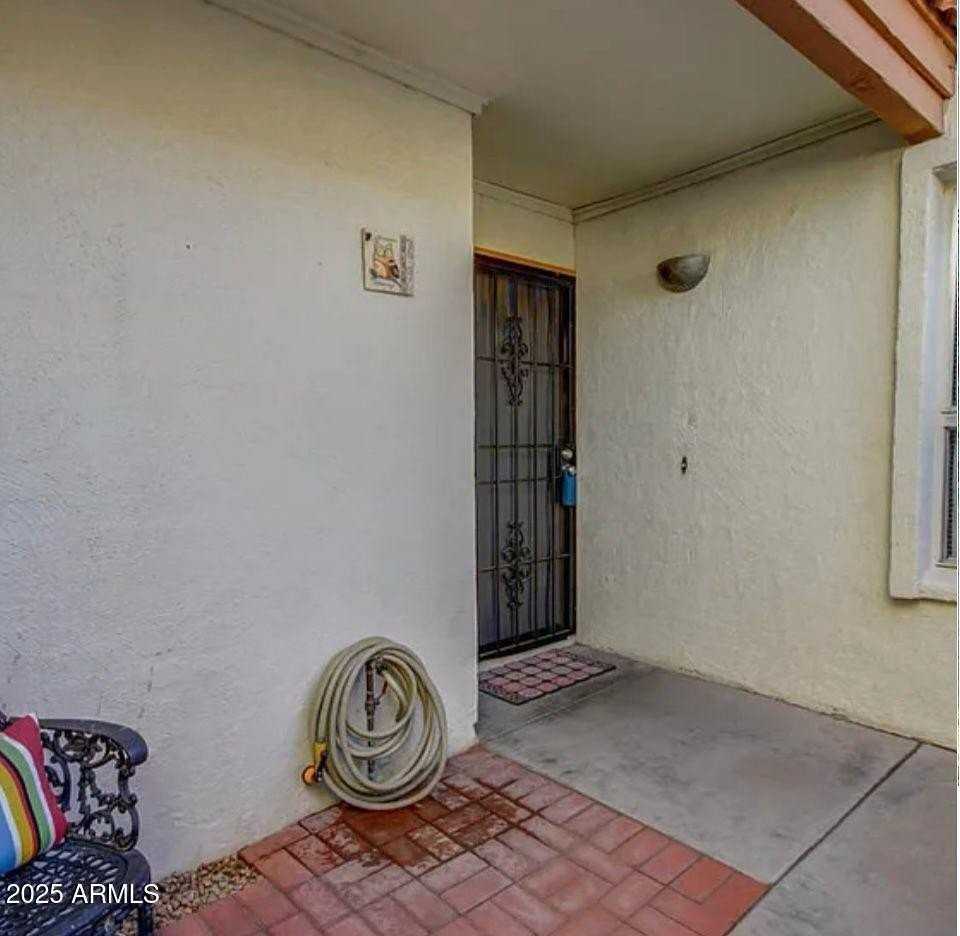 2433 West Eugie Avenue - Photo 2 of 26