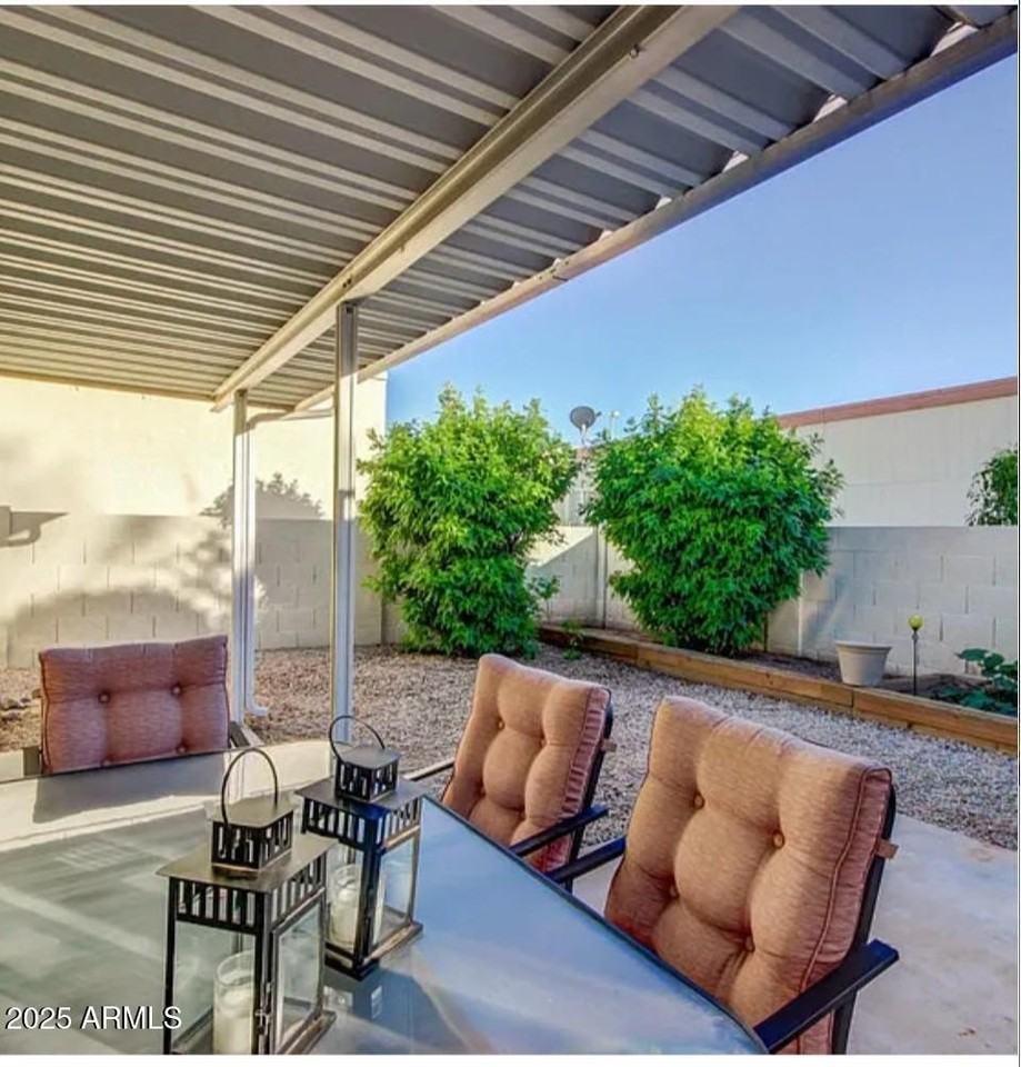 2433 West Eugie Avenue - Photo 3 of 26