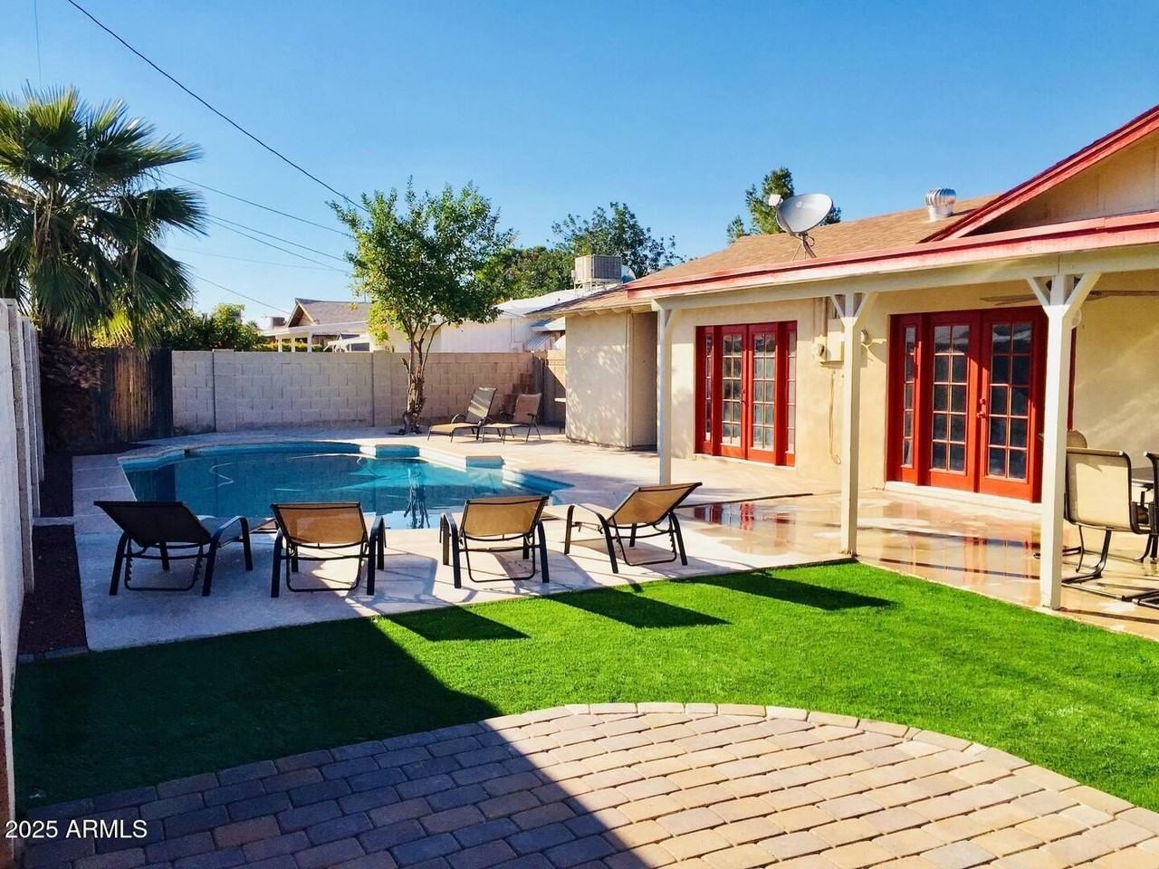 8447 East Sheridan Street - Photo 2 of 31