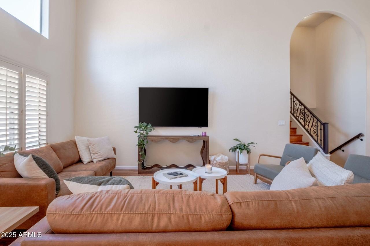 8842 East Palm Ridge Drive - Photo 3 of 35