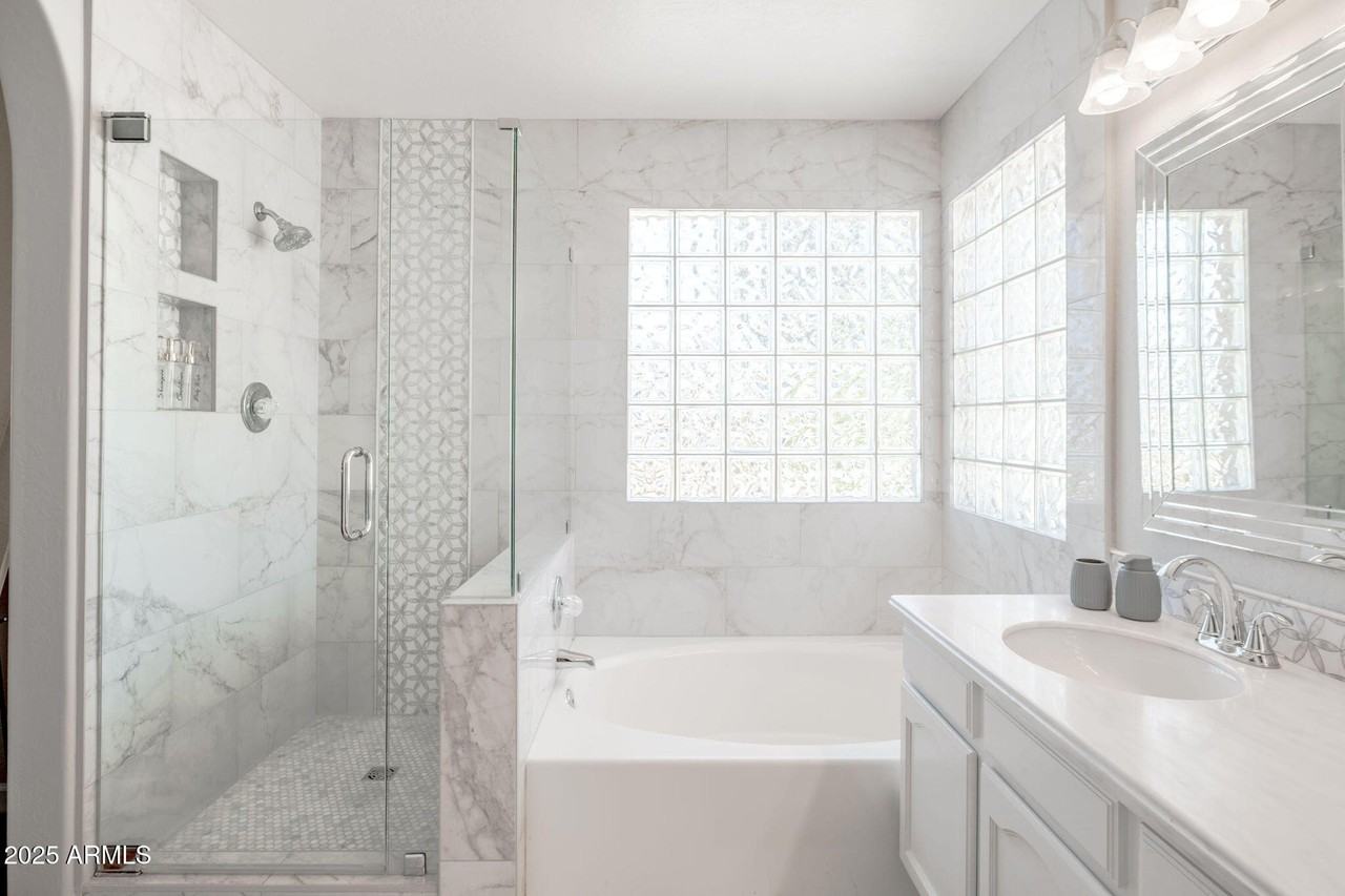 8842 East Palm Ridge Drive - Photo 6 of 35