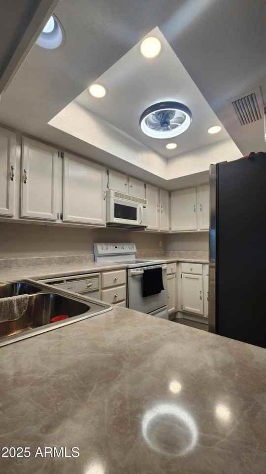 4330 North 5th Avenue #105 - Photo 6 of 18