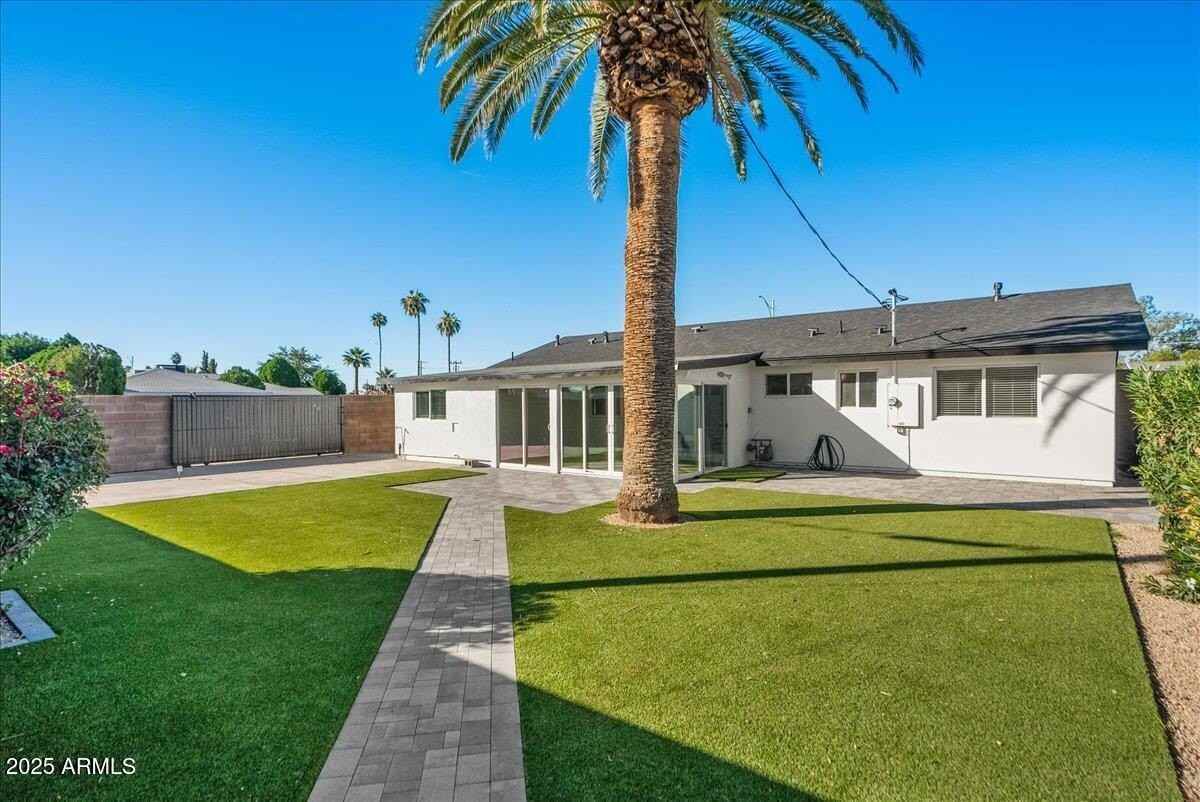 2623 North 74th Place - Photo 5 of 36