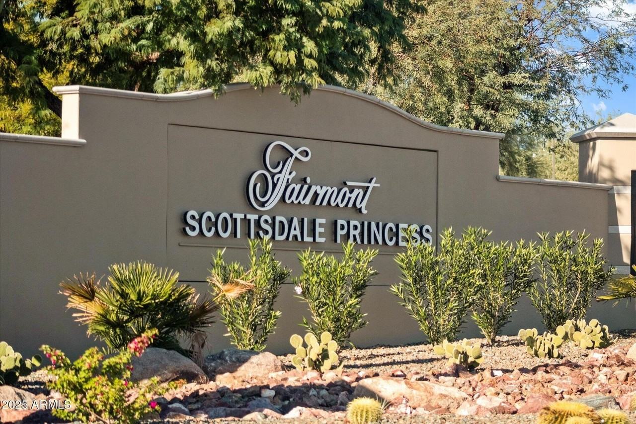 17394 North 77th Street - Photo 4 of 40