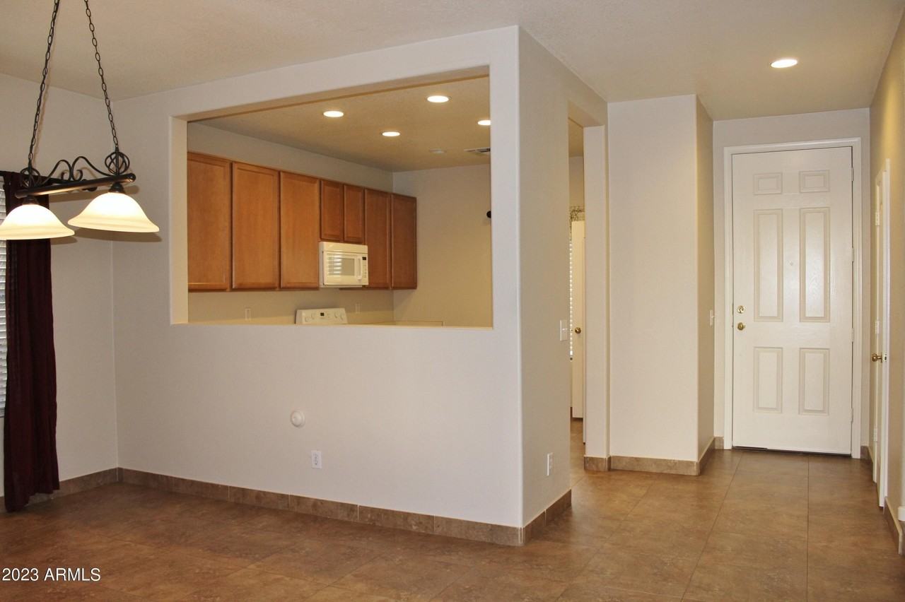 17278 North 184th Drive - Photo 4 of 32