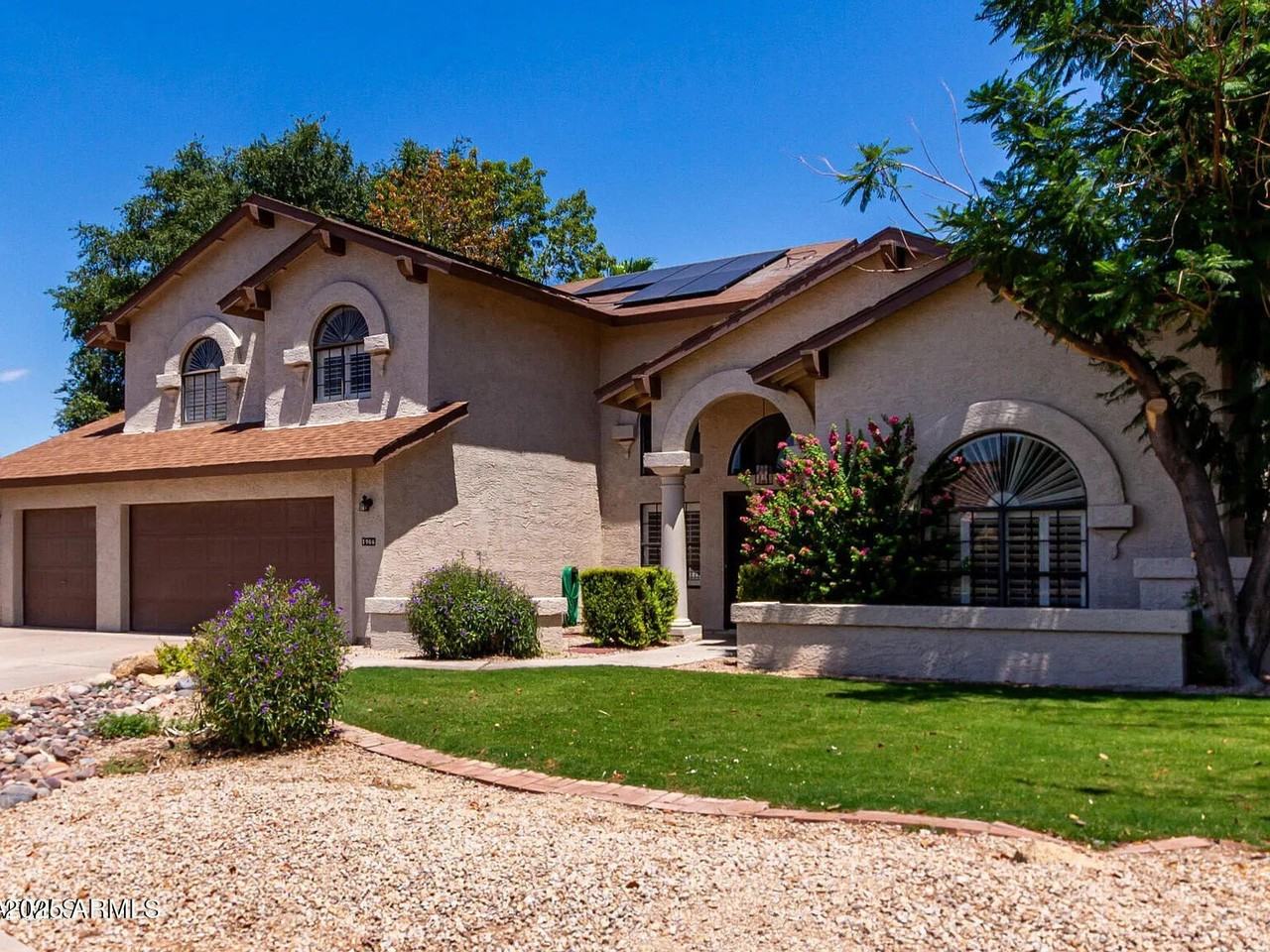 1966 East Calle De Arcos - Photo 3 of 42