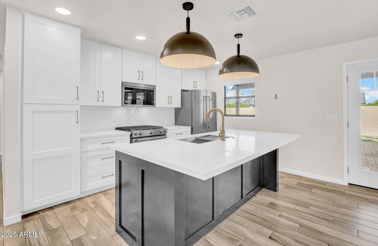 8234 East Heatherbrae Drive - Photo 6 of 23