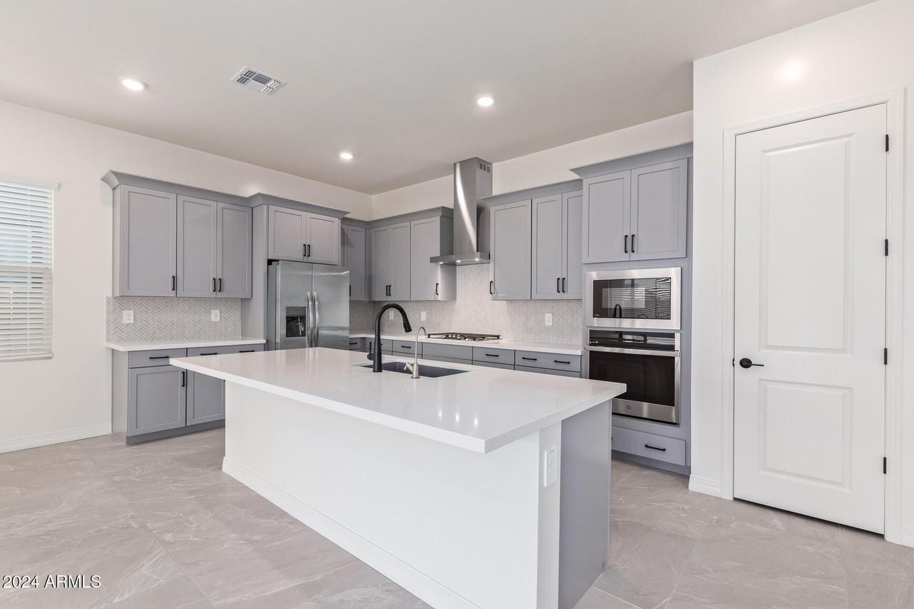 22681 East Bonanza Way - Photo 5 of 44