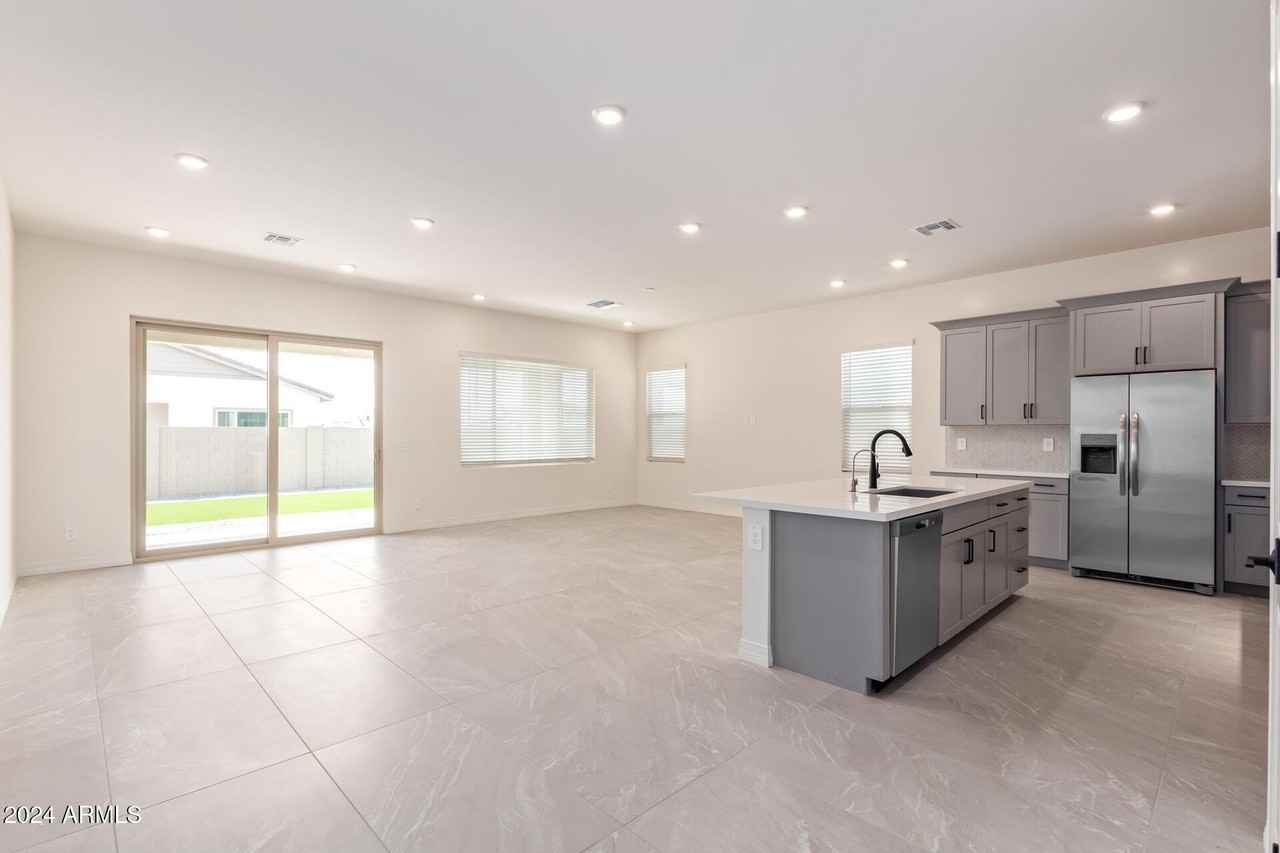 22681 East Bonanza Way - Photo 6 of 44