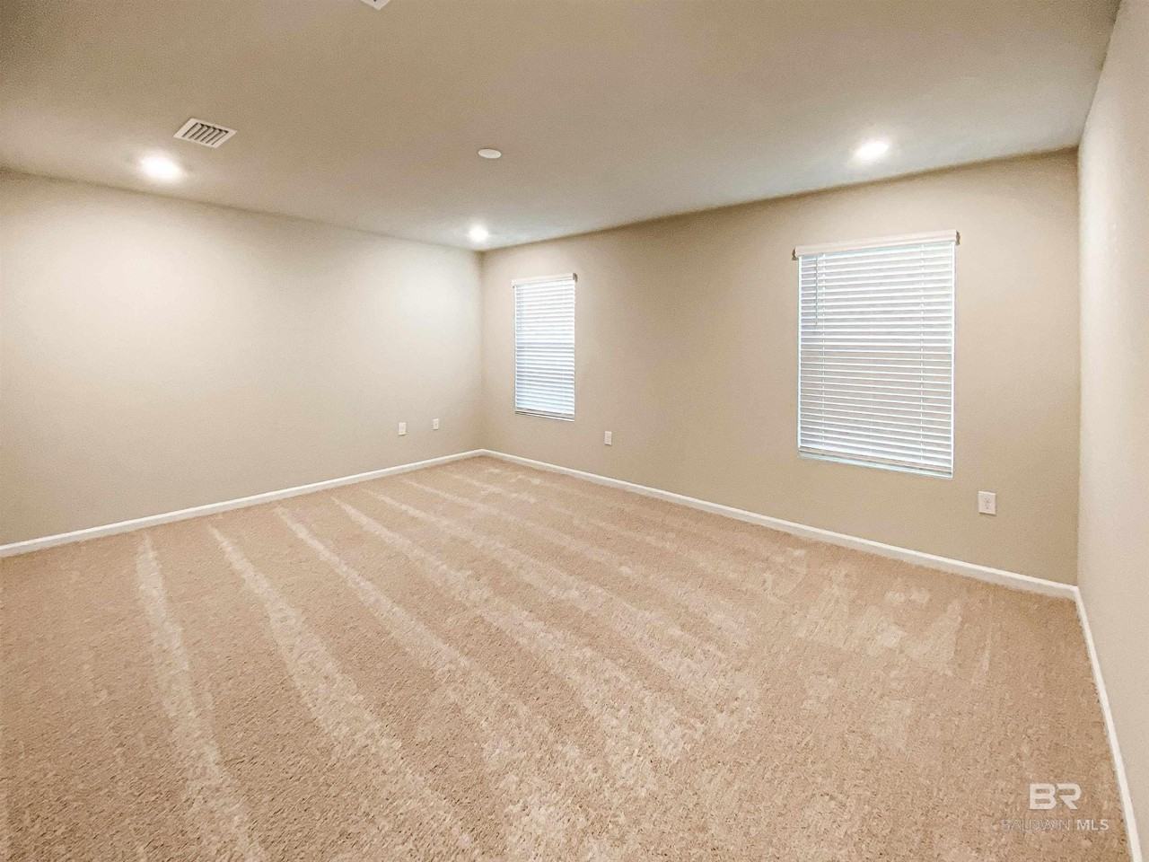 7063 Abigail St - Photo 7 of 15