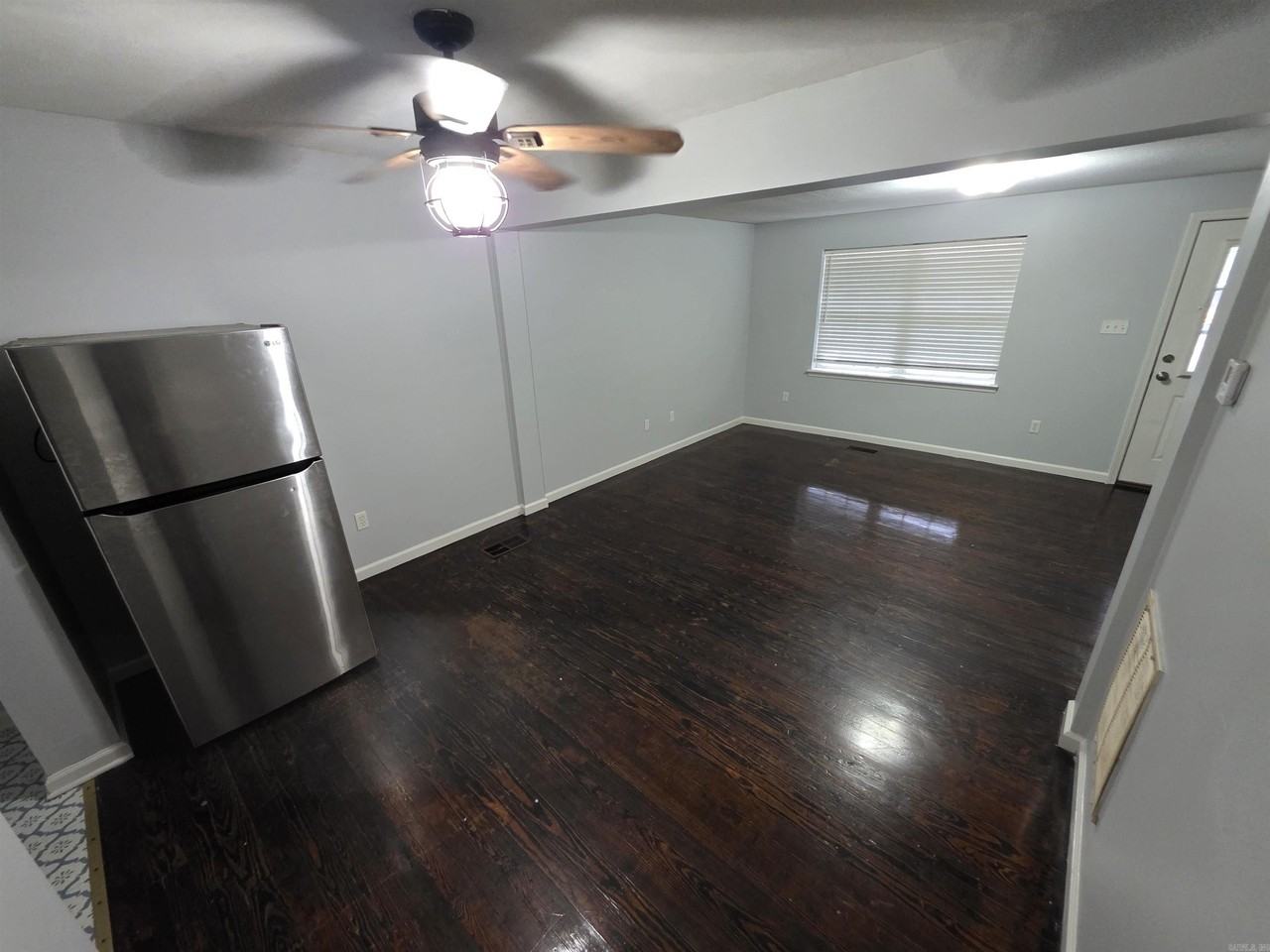 804 Harpole St - Photo 5 of 20