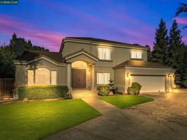 featured image of 1420 Jackson Way