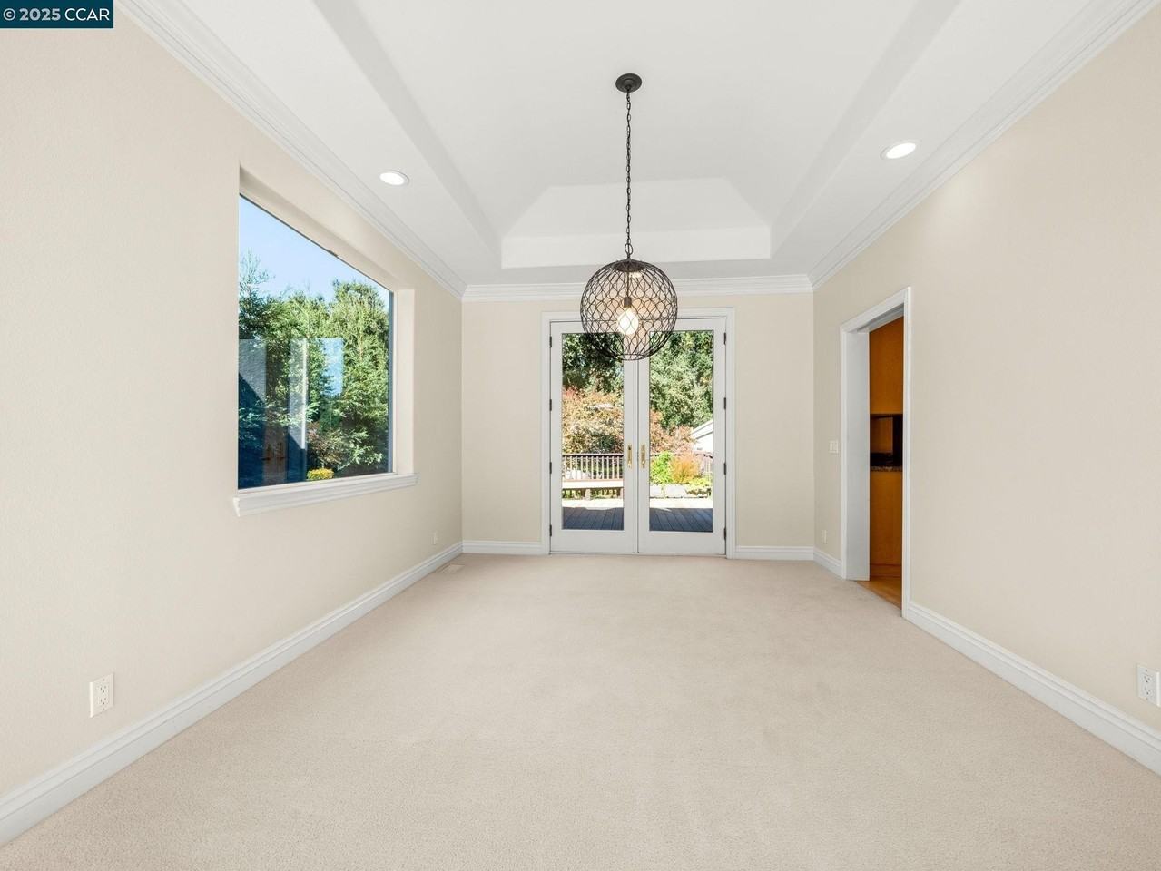 1420 Jackson Way - Photo 5 of 44