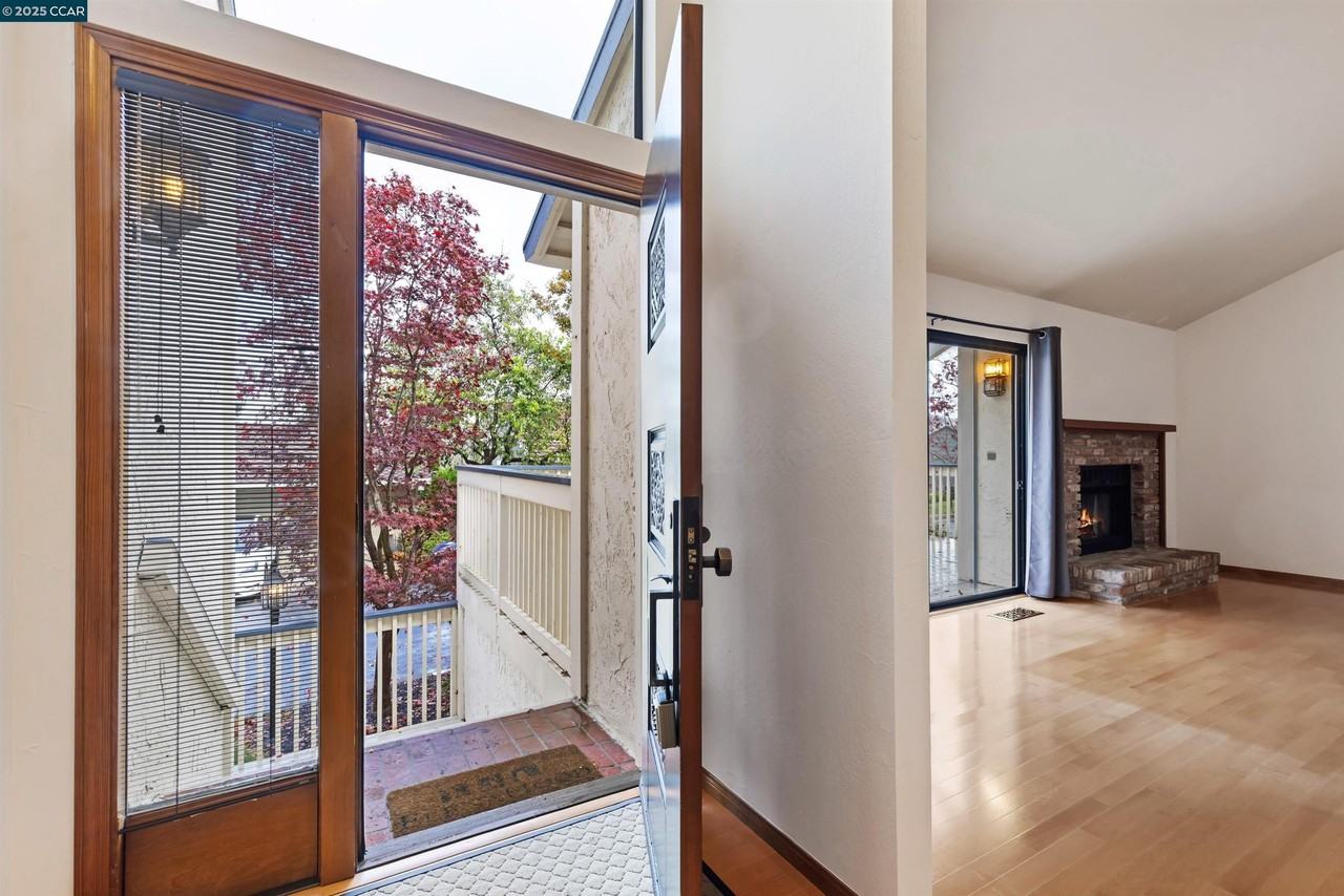 1744 Spyglass Ln - Photo 3 of 26