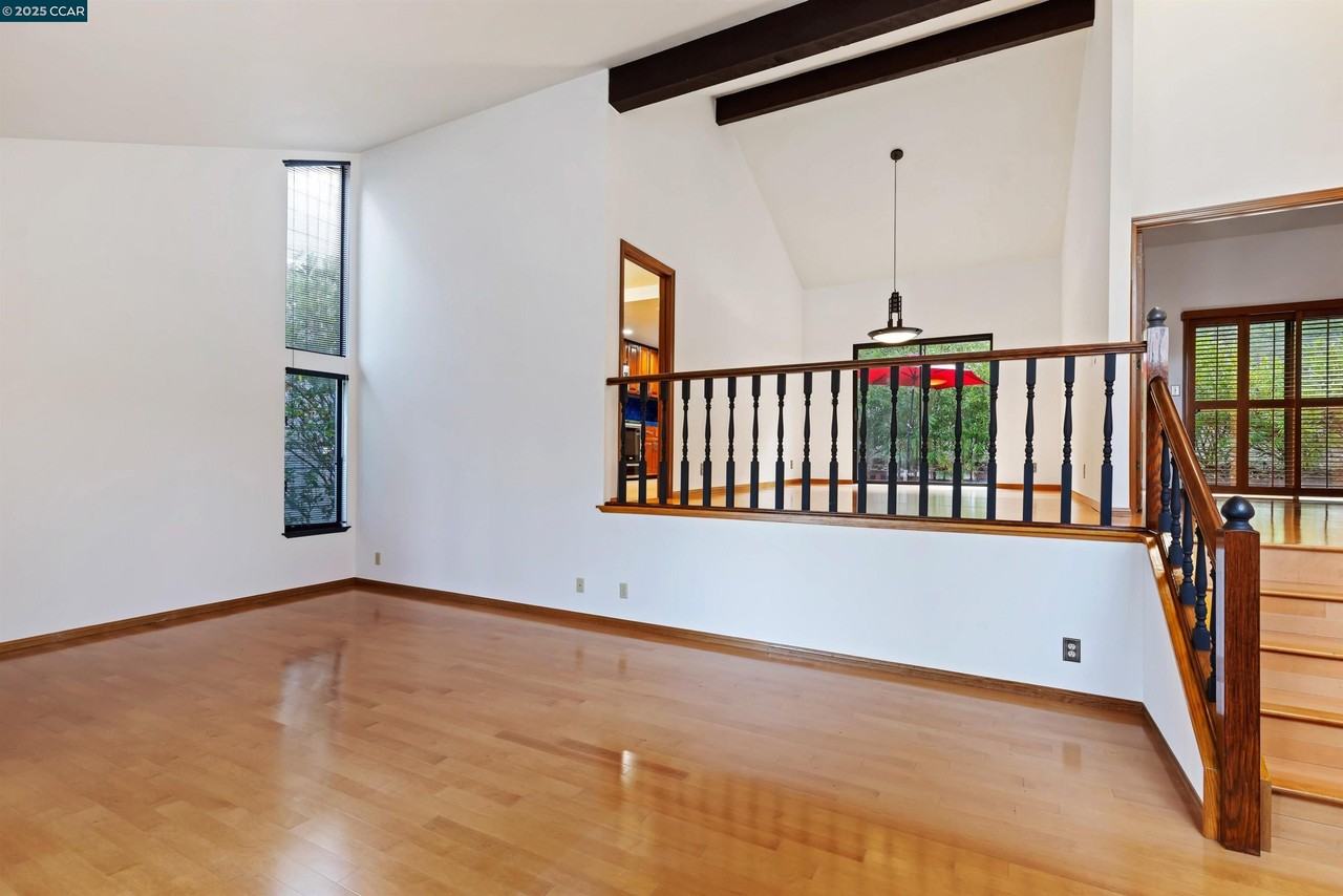 1744 Spyglass Ln - Photo 6 of 26