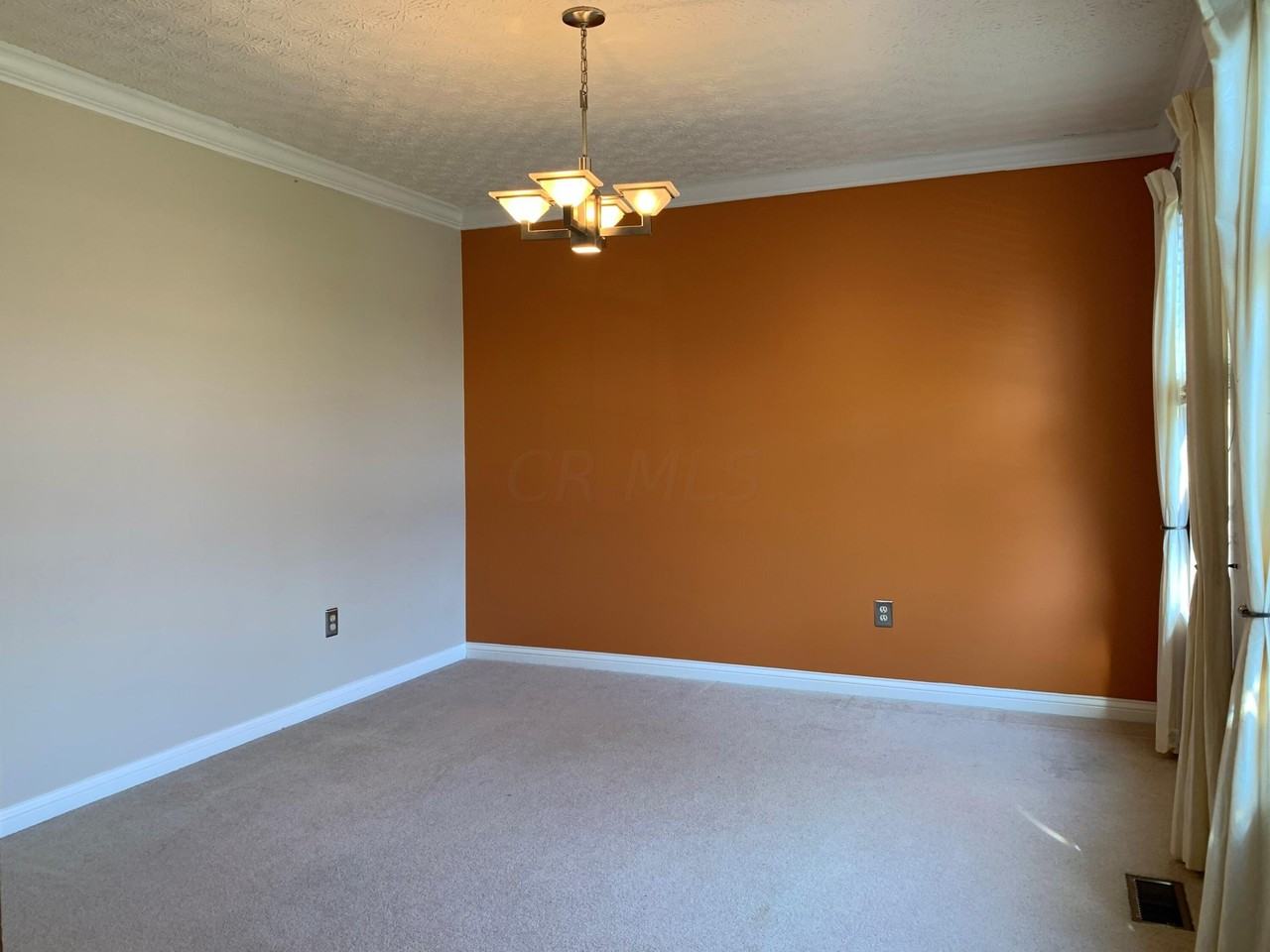 5854 Haddingtonshire Ln - Photo 5 of 19