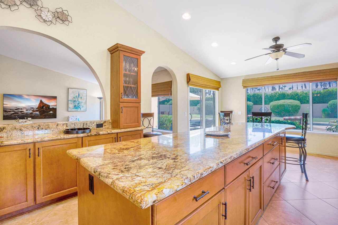 39795 Regency Way - Photo 3 of 25