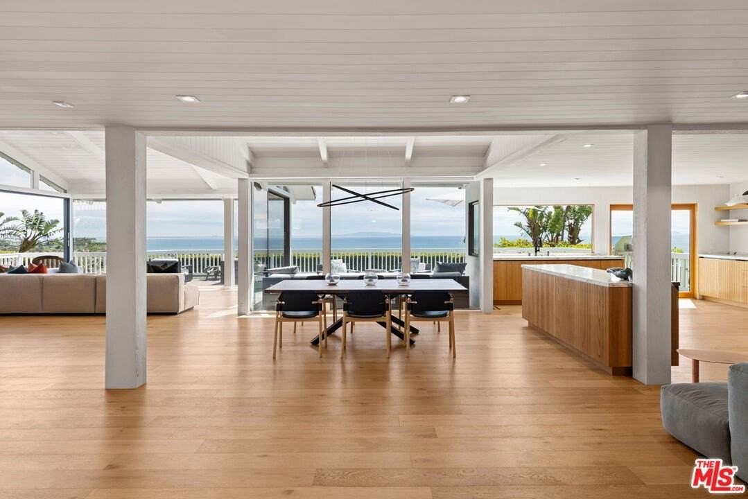 23901 Malibu Knolls Road - Photo 4 of 37