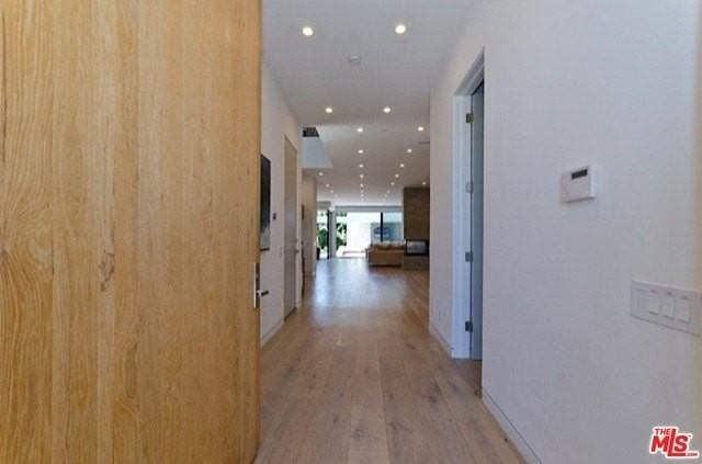 307 South Sycamore Avenue - Photo 3 of 30