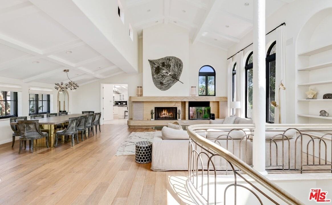 28899 Cliffside Drive - Photo 7 of 50